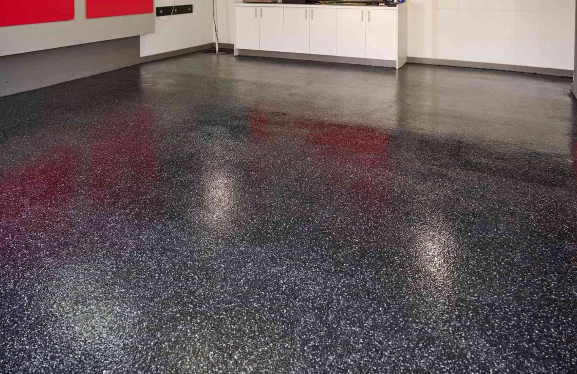 Heavy-duty garage floor concrete with epoxy coating finish in Cupertino, CA